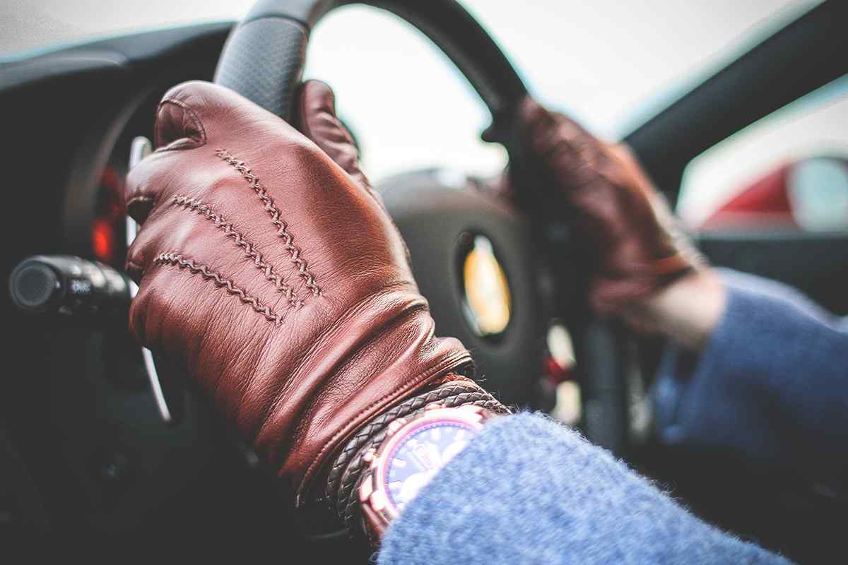 https://thechessinc.com/wp-content/uploads/2017/05/gloves-highlight.jpg